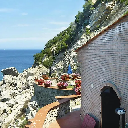 In Rio Nell Elba For 2 Person Appartamento *