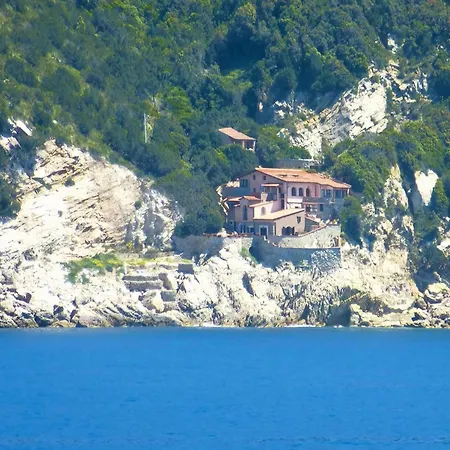 Appartamento In Rio Nell Elba For 2 Person